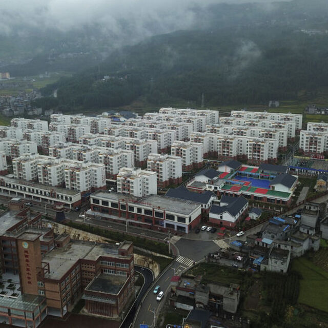 Çin'de yeni kriz son dakika ödemesiyle ötelendi