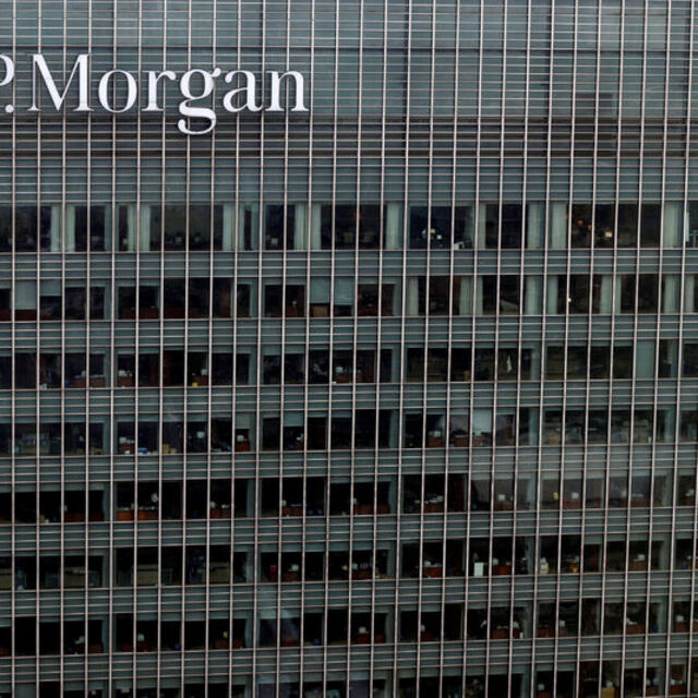 Piyasanın yıldız isminden karamsar hisse yorumu