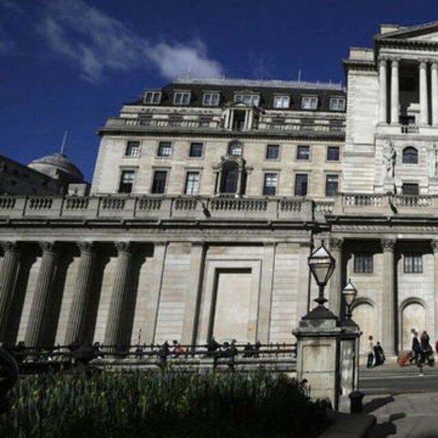 BoE faizi 15 yılın zirvesinde sabit tuttu