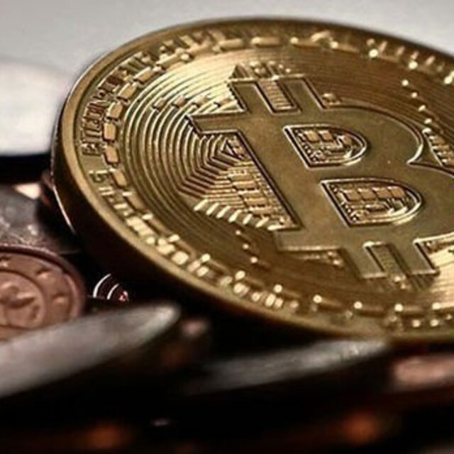 Bitcoin ETF’lerine giriş, altın ETF’lerinden çıkış