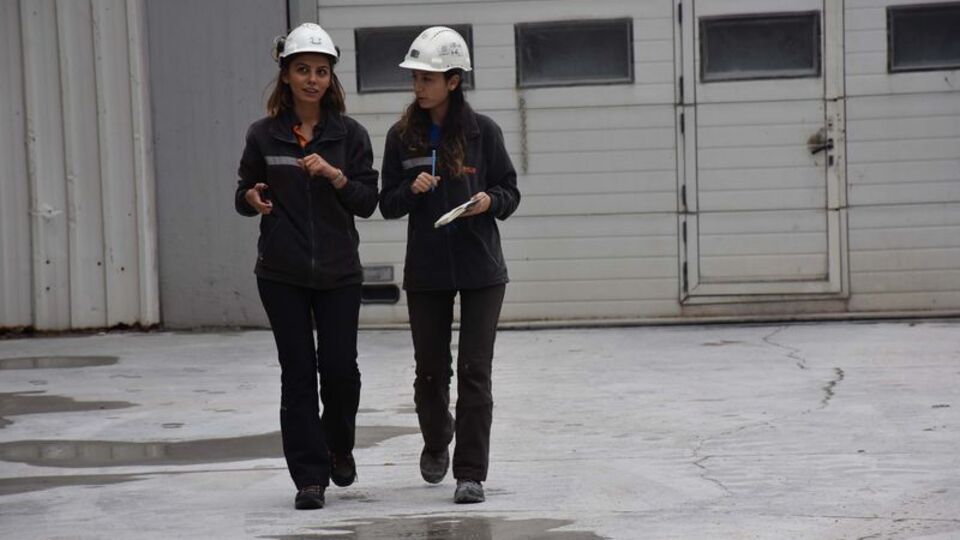 "Mavi ve beyaz yakanın maaşlarının 5 yılda eşitlenmesi bekleniyor"
