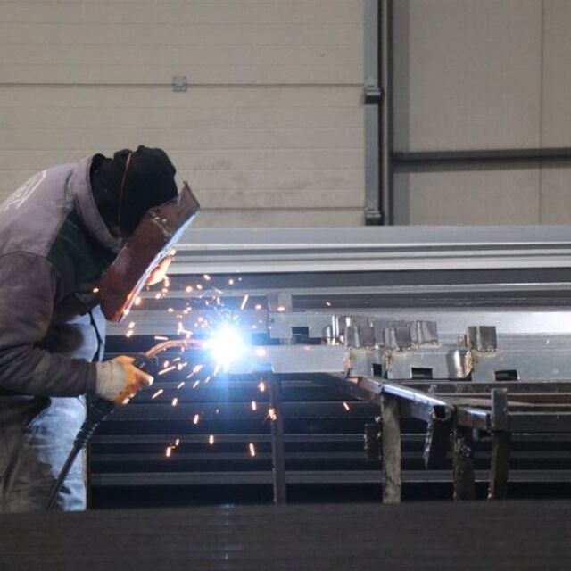 İmalat göstergesi yılın en düşük seviyesinde