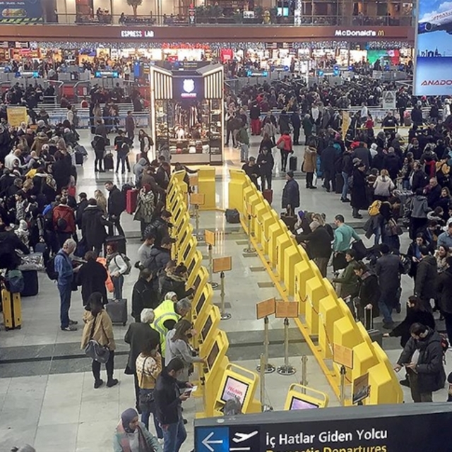 Dünya genelinde bankalar, havayolu şirketleri ve LSE’de teknik sorun