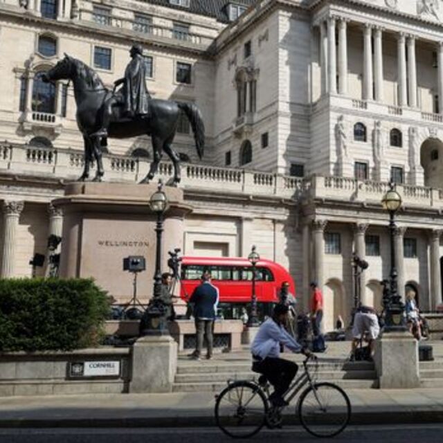 İngiltere'de 2020'den beri ilk faiz indirimi