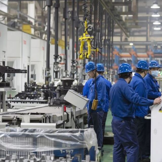 Çin'de imalat göstergesi 6 ay sonra eşik değeri aştı