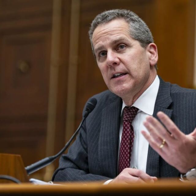 Fed Başkan Yardımcısı Barr görevinden ayrılacak