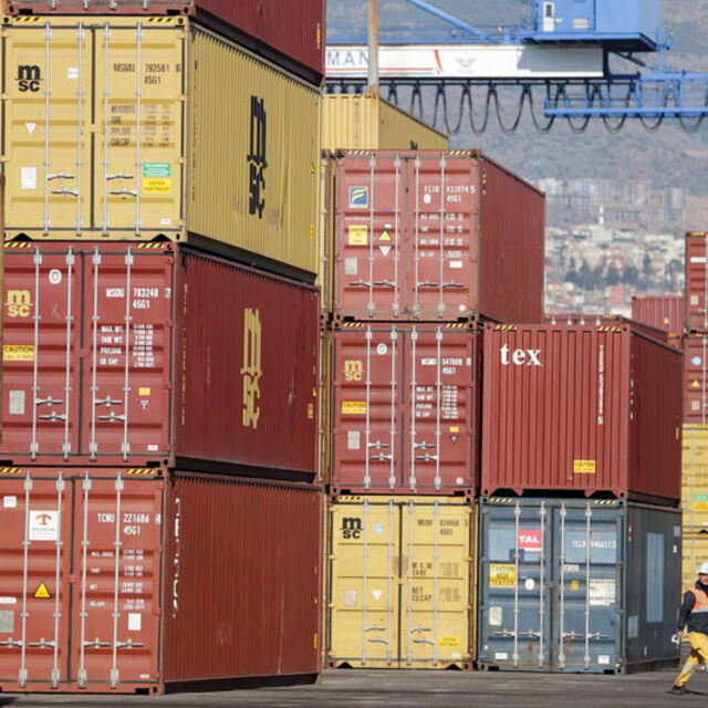 ABD'den Kanada, Meksika ve Çin'e yeni gümrük vergileri