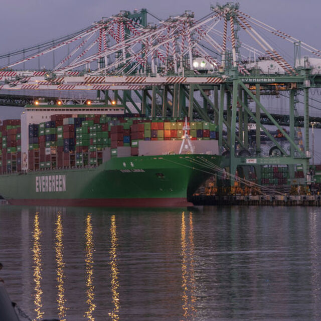 Ticaret savaşlarına bir ay ara