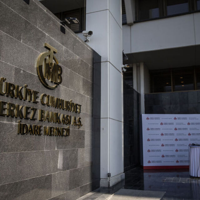 TCMB rezervleri zirveden geriledi