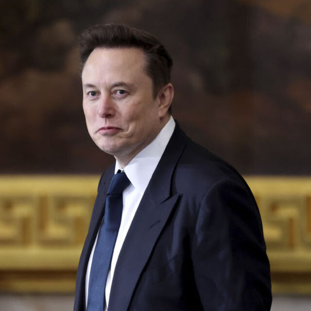 Elon Musk hükümetteki görevini bıraktı