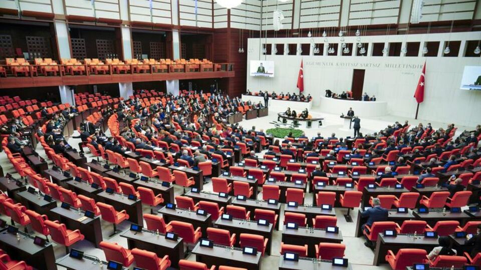 Türkiye'yi Sarsacak Ekonomi Hamlesi: Yeni Kanun TBMM'de! Detaylar ve Beklentiler
