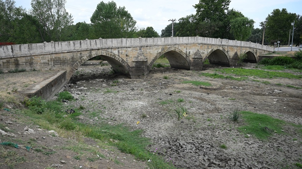 Tunca Nehri'nde su akışı durdu