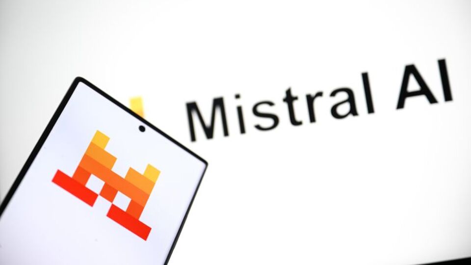 Avrupa'nın yapay zeka devine 1,3 milyar euroluk yatırım | Son dakika ekonomi haberleri