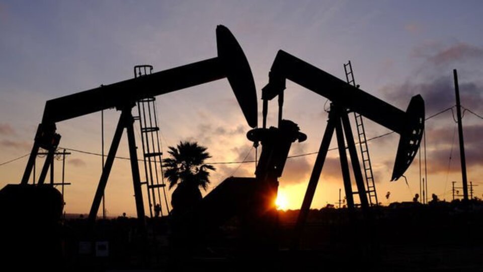 UEA petrol talebi artış tahminin yükseltti | Son dakika ekonomi haberleri