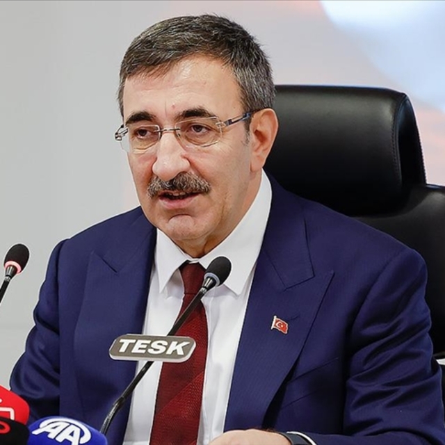 Yılmaz: Vergi artırmadan gelirleri artırmanın yollarını arayacağız