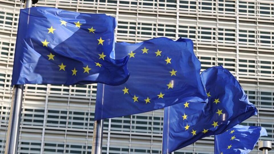 Euro Bölgesi'nin, Rusya'dan petrol ithalatı giderek azalıyor