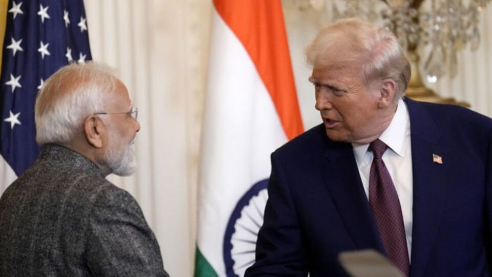 Trump ile Modi'den kritik görüşme