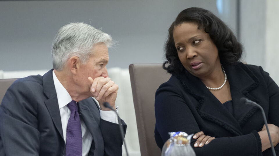 Eski Fed Başkanlarından Yüksek Mahkeme'ye Cook çağ…