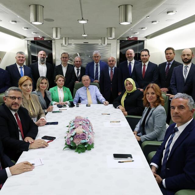 Erdoğan: Temennimiz Halkbank'ta süreçlerin olumlu şekilde neticelenmesi