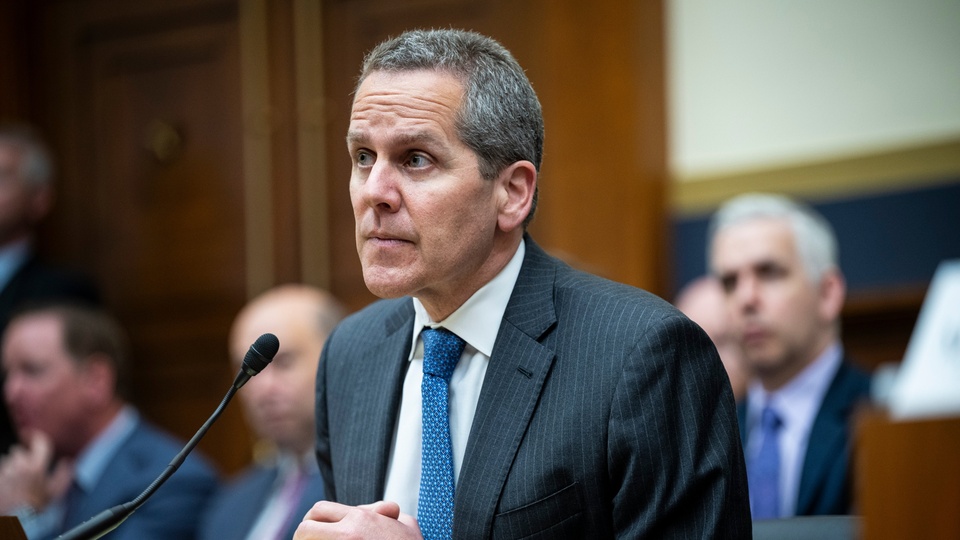 Fed yöneticisinden faiz indirimleri için 'temkinli olma' çağrısı | Son dakika ekonomi haberleri