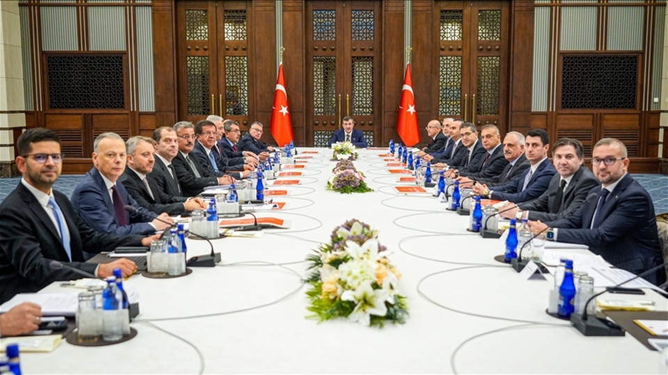 EKK: Kapsamlı yapısal politikaların hayata geçirilmesi sürdürülecek | Son dakika ekonomi haberleri