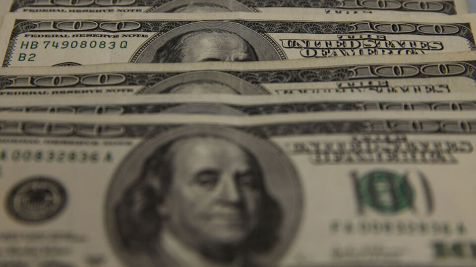 Döviz mevduatları Ekim'de 4 milyar dolar arttı | Son dakika ekonomi haberleri