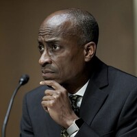 Fed Başkan Yardımcısı Jefferson: İstihdamda aşağı yönlü riskler artıyor