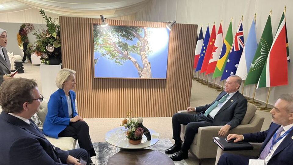 Cumhurbaşkanı Erdoğan'dan G20 Liderler Zirvesi'nde temaslar | Son dakika ekonomi haberleri