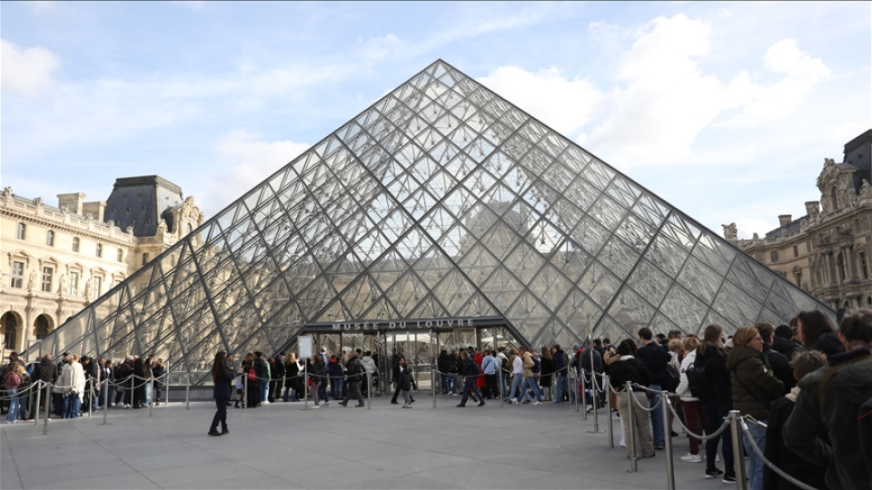Louvre personeli greve gidecek | Son dakika ekonomi haberleri