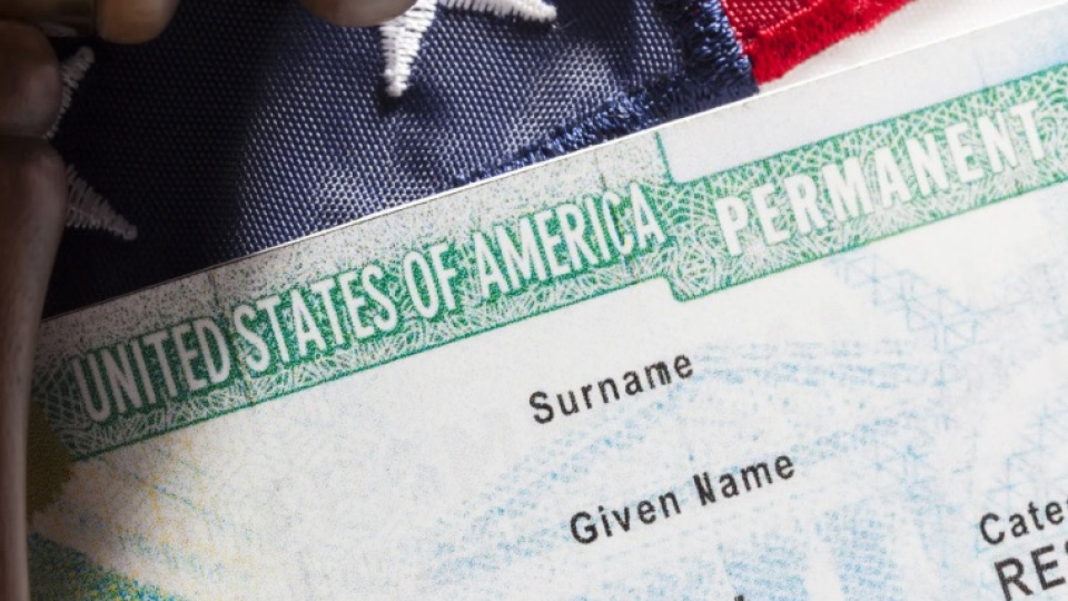 Trump, yeşil kart çekiliş programını askıya aldı | Son dakika ekonomi haberleri