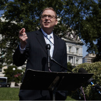 Beyaz Saray’dan Yüksek Mahkeme’ye "tarife" uyarısı