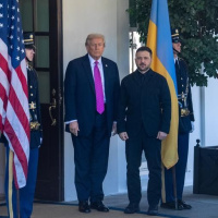 Trump ve Zelenskiy barış görüşmeleri için bir araya geldi