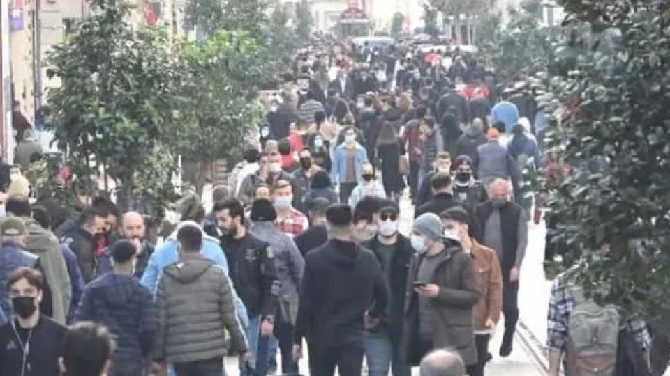 Göreli yoksulluk oranı 2005'ten beri en düşük seviyede | Son dakika ekonomi haberleri