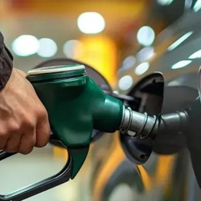 Motorine indirim geldi