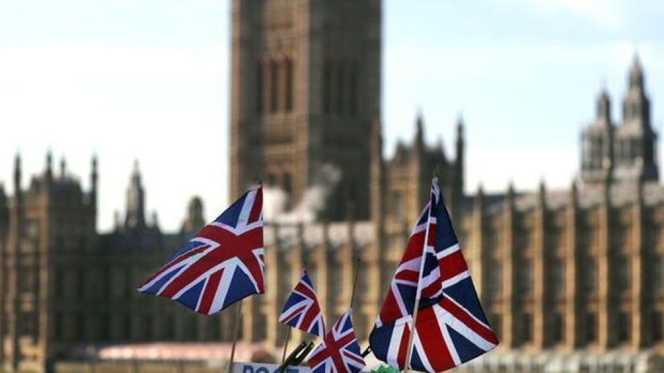 İngiltere ekonomisi beklentilerin üzerinde büyüdü | Son dakika ekonomi haberleri