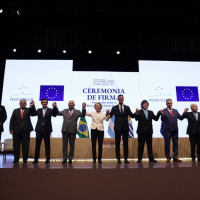 AB ile MERCOSUR arasında 25 yıllık müzakere sonrası ticaret anlaşması imzalandı