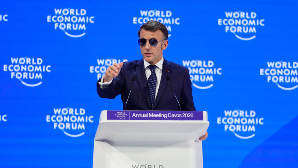 Davos'ta Macron'dan Trump'a mesaj: Tehditlere karşı çıkarlarımızı koruyacağız