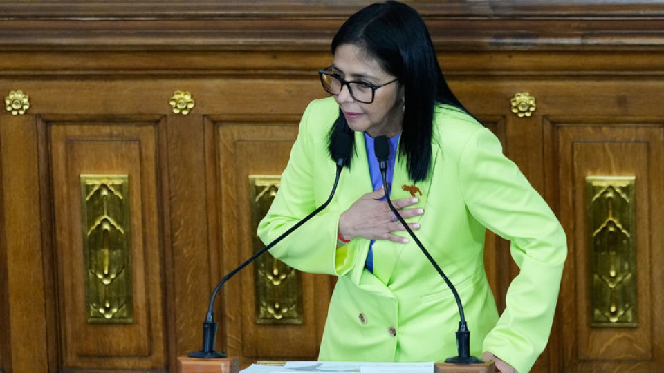 Venezuela petrol satışından 300 milyon dolarlık gelir elde etti