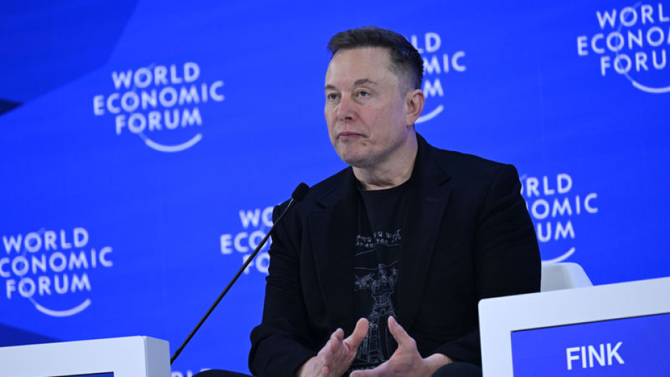 Musk: Gelecek yılın sonunda insansı robotları satmaya başlayabiliriz