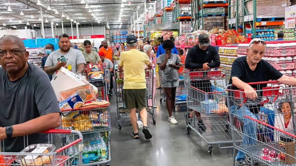 ABD'de tüketici güveni Mayıs 2014'ten bu yana en düşük seviyeye geriledi