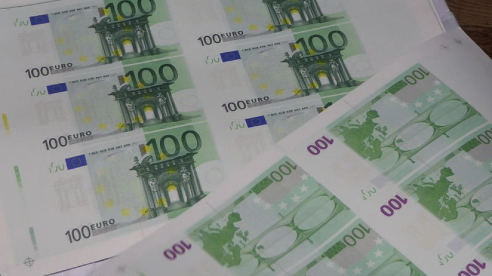 Avrupa'da 'euro/dolar' alarmı