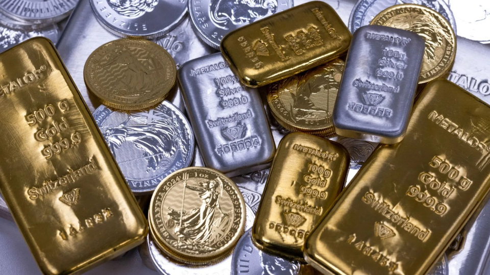 Altın ve gümüşte rekor düşüş