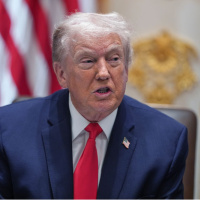 Trump: Hindistan, Rusya'dan petrol alımını durdurdu, gümrük vergisi düşürülecek