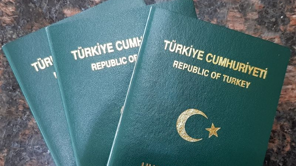 AB'den 'Yeşil pasaport' açıklaması