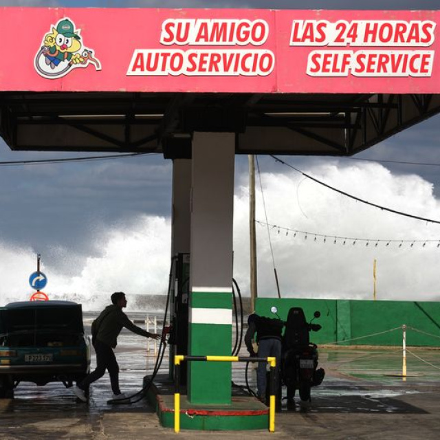 ABD'nin petrol engeli Küba'da otellerin kapanmasına yol açıyor