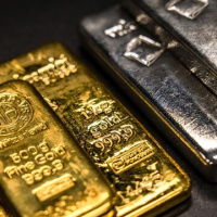 Altın ve gümüşte ivme aşağı