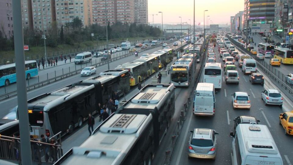 İstanbul'da toplu ulaşıma zam geldi