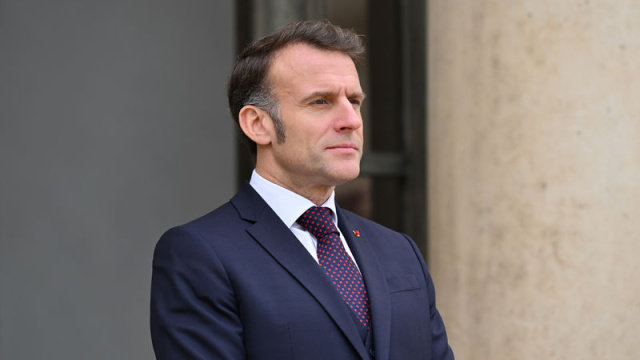 Macron'dan sosyal medya algoritmalarında "tam şeffaflık" çağrısı