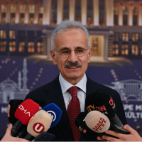 Bakan Uraloğlu açıkladı: 15 yaş altına sosyal medya kısıtlaması geliyor