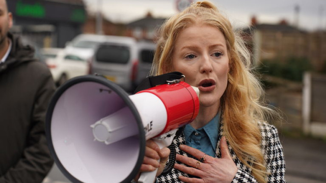 Merkezler eriyor, Çevre sistemleşiyor mu?